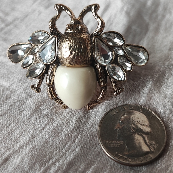 Bee Scarf Clip Dual Ring Brass and Ivory Colored Lucite Rhinestone Adjustable - Picture 4 of 11